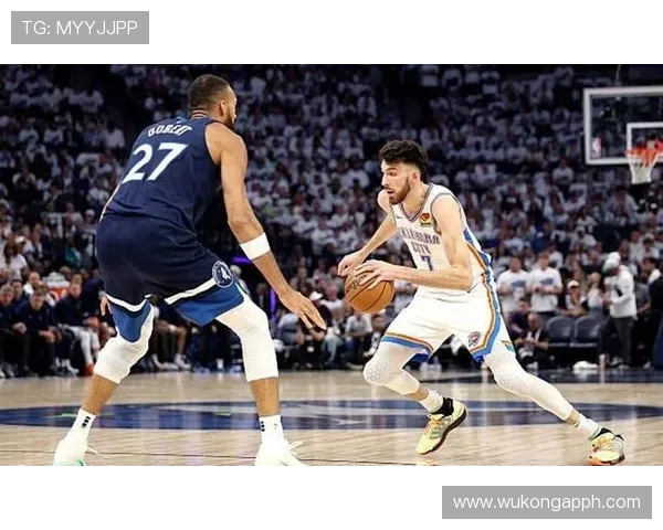 切特·霍姆格伦无球牵制改变雷霆进攻结构