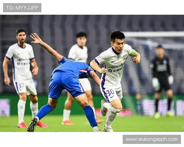 上海申花中场控制有限，比赛主导能力受限，争冠形势面临考验