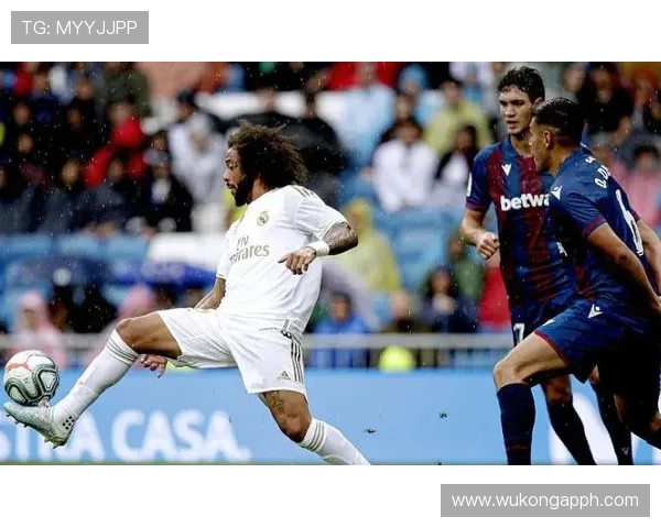 强强对话一打就崩？皇马短板彻底藏不住了